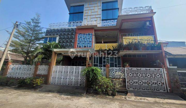 Dijual Rumah Mewah 3 Lantai Di Bintang Metropole Bekasi Utara Rumah 3 Lantai Unfurnished SHM - Sertifikat Hak Milik di Perumahan Bintang Metropole Bekasi Utara Jawa Barat, Bekasi Utara 1