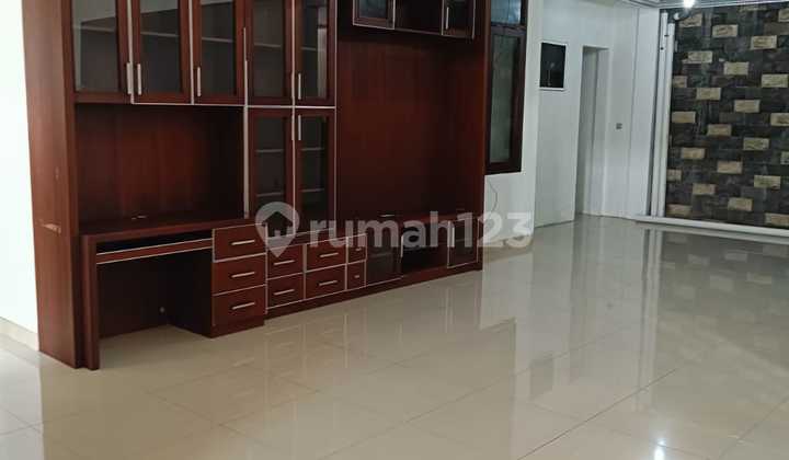 Fast Sale 1.5 Story Ready-to-Occupy House in Kemang Pratama 2 Bekasi 2