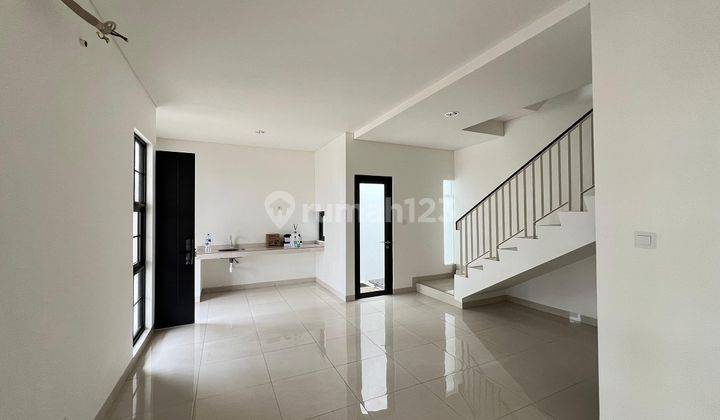 Dijual Rumah Siap Huni Di Moison De Wisteria Cakung Jakarta Timur Rumah Unfurnished Lainnya - PPJB, Girik, Adat, dll di Moison De Wisteria
Cakung
Jakarta Timur, Cakung 2