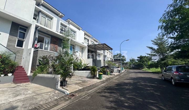 Price Drop! Beautiful Fully Furnished House in Modern Hill Cluster Pondok Cabe 2