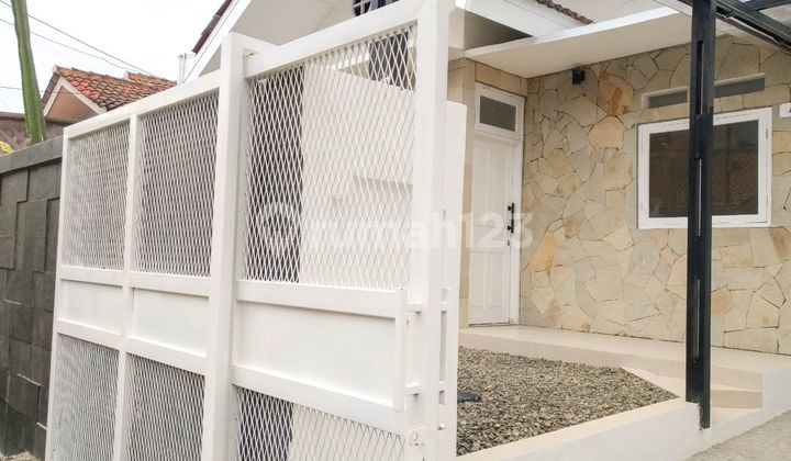 Dijual Rumah Tropis Minimalislokasi : Bukit Nusa Indah-ciputat 2