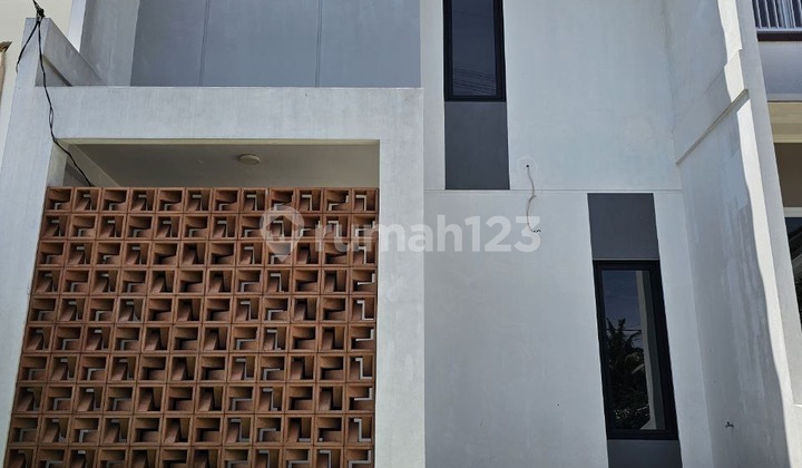 Dijual Rumah Mungil Dan Cantik Di Cinere 1