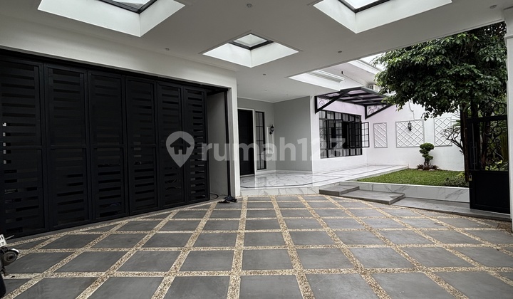 Turun Harga!! Dijual Rumah Baru Luxury di Cilandak, Jakarta Selatan 2