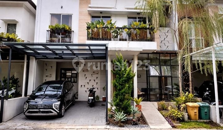 For Sale - Rumah Eksklusif Serenia Hills, Lebak Bulus