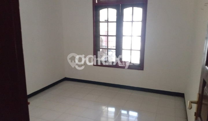 Cheap.. Quick Sale Needed.. Hook House in Bendul Merisi 2