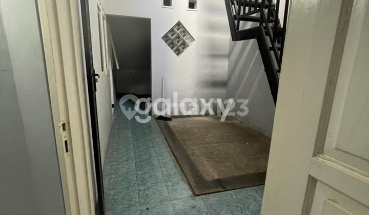 Affordable corner house ready to occupy in TPI Wiyung. 2