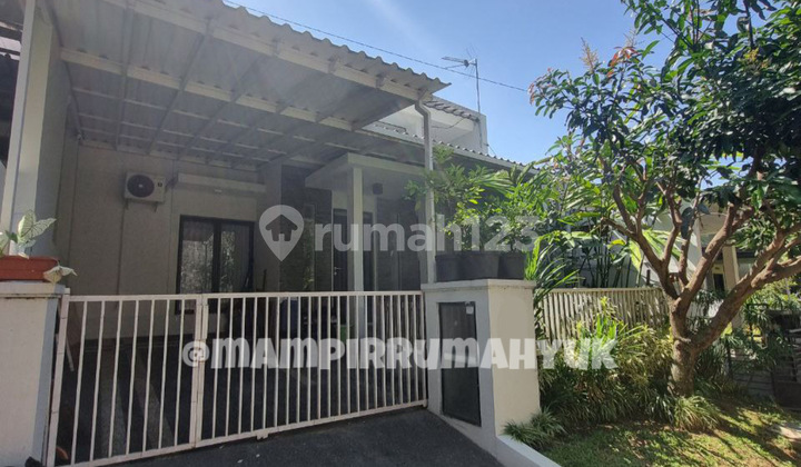 Rumah Modern Minimalis Di Villa Puncak Tidar Malang 1