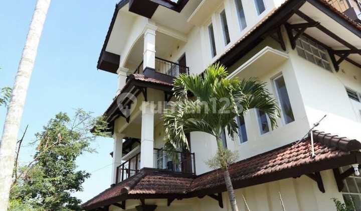 FULLY FURNISHED VILLA HOUSE IN PANDERMAN HILL BATU MALANG