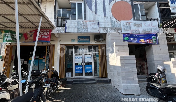 Strategic Shop House Sold Cheaply on Sulfate Axis, Malang Strategic Shop House Sold Cheaply on Sulfate Axis, Malang