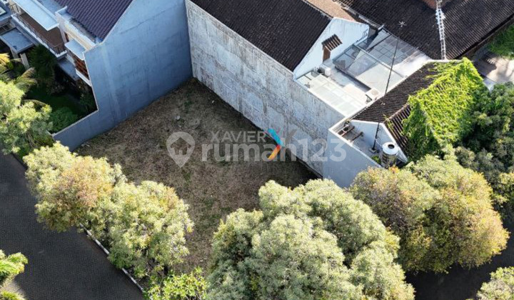 Premium Land Location Just a Step Away to Ijen Boulevard, Klojen, Malang