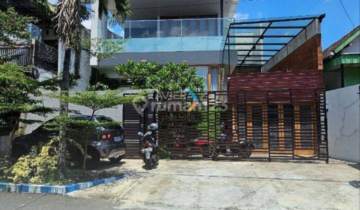 Rumah Modern Premium Tengah Kota di Jaksa Agung Suprapto, Klojen 1