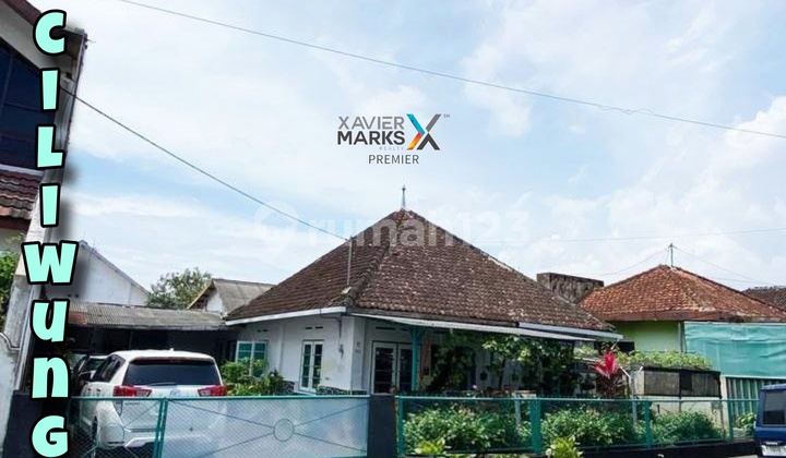 Rumah Klasik Bagus Shm Di Jl. Ciliwung, Blimbing Malang Rumah Klasik Bagus Shm Di Jl. Ciliwung, Blimbing Malang