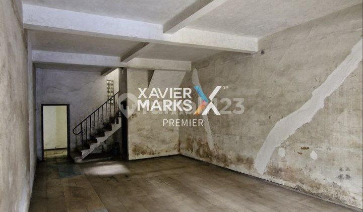 Strategic 2-Story Shop House in Pasar Besar Malang 2