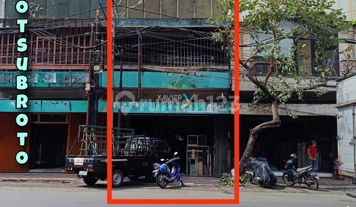 Ruko Strategis Di Poros Jalan Gatot Subroto, Klojen Malang Ruko Strategis Di Poros Jalan Gatot Subroto, Klojen Malang