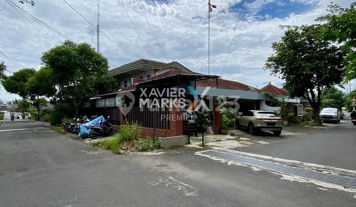 Rumah Klasik Posisi Hook Di Jalan Buah Buahan Klojen Malang 2