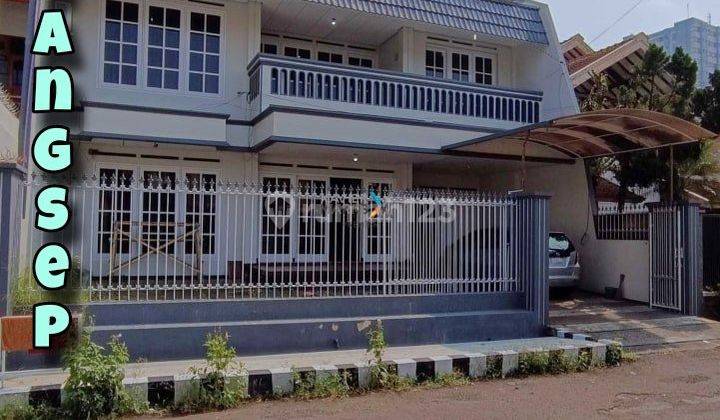 Rumah Mewah Klasik 2 Lantai Shm Bagus Di Klojen Malang 1