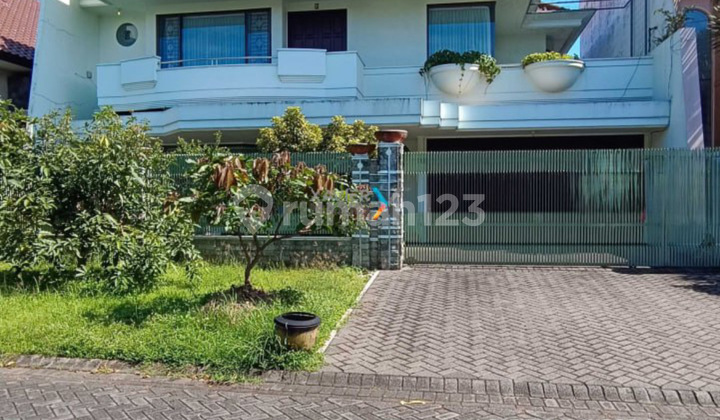 Rumah Mewah Terawat di Araya Boulevard Malang Rumah Mewah Terawat di Araya Boulevard Malang
