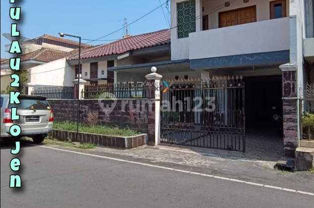 Rumah Klasik 2 Lantai Di Pulau Pulau Klojen Malang