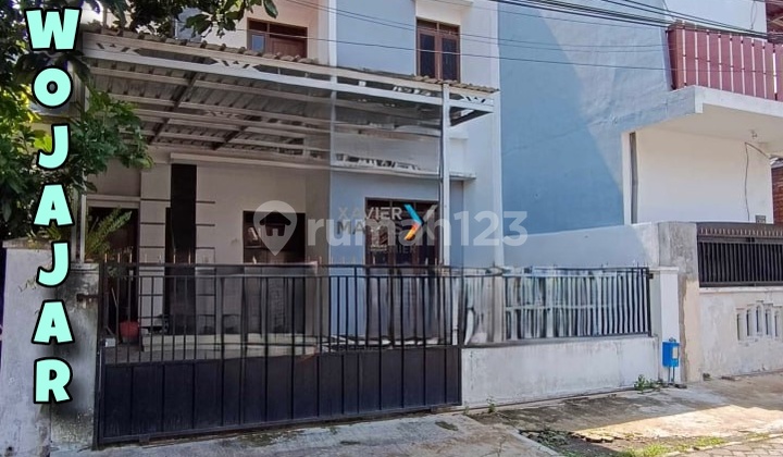 Rumah Minimalis Modern 2 Lantai Di Sawojajar Malang Rumah Minimalis Modern 2 Lantai Di Sawojajar Malang