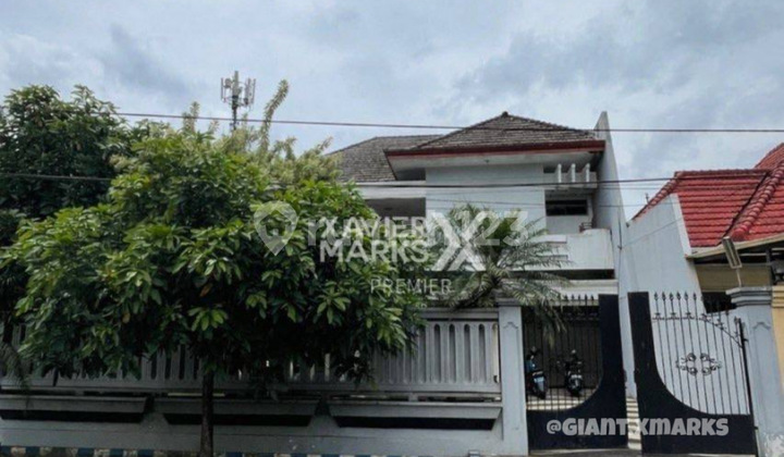 Rumah Mewah dengan Taman Luas Dekat Charish di Tidar Malang Rumah Mewah dengan Taman Luas Dekat Charish di Tidar Malang