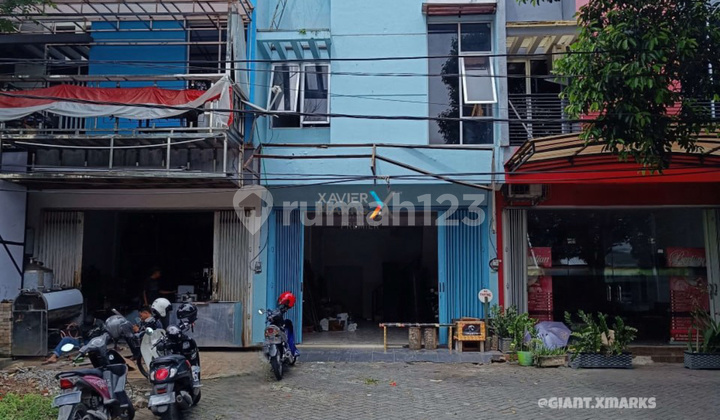 Ruko 3 Lantai Strategis di Kawi Klojen Malang
