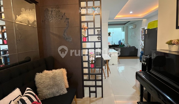 Modern Fully Furnished House, Strategic Location in Araya, Malang 2