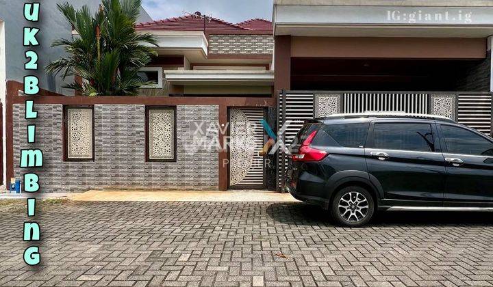 Rumah Modern Minimalis Bagus di teluk teluk, Blimbing 1