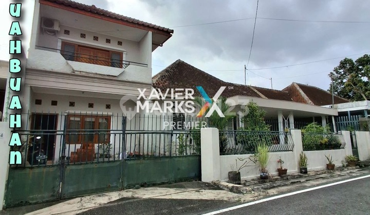 Rumah Vintage Dekat Sekolah Di Buah Buahan Klojen Malang