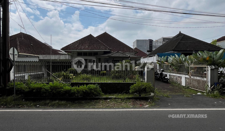 Rumah Vintage Cocok untuk Usaha Selangkah ke Ijen Boulevard