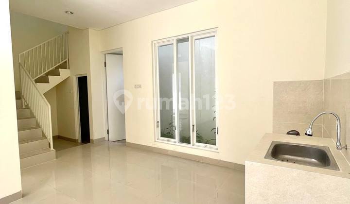 Brand New 2-Story House Near St. Joseph High School in Ikan2 Lowokwaru 2