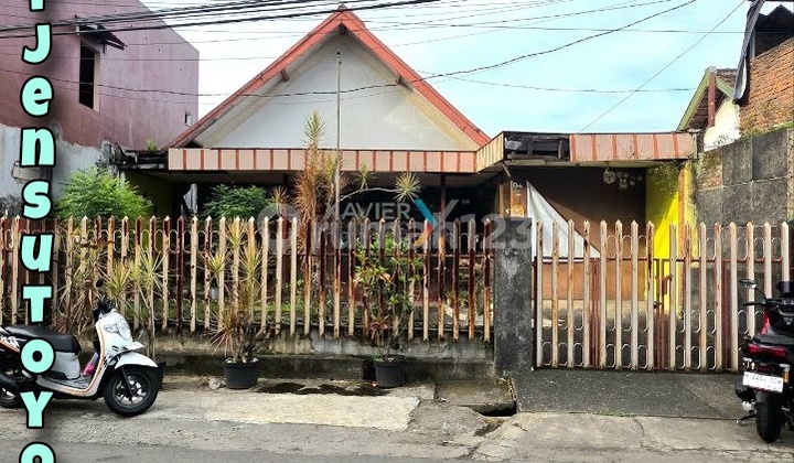 Rumah Tengah Kota Di Jl. Letjen Sutoyo, Lowokwaru Malang