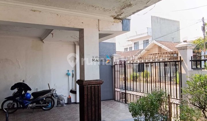 Rumah Klasik 2 Lantai Di Pulau Pulau Klojen Malang 2