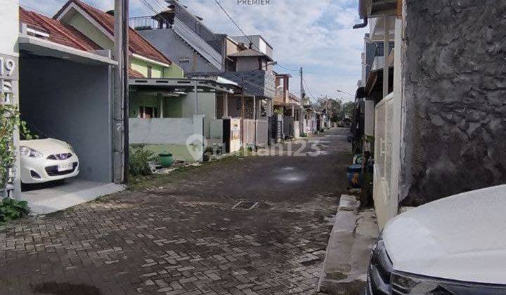 RUMAH MODERN MINIMALIS DI IKAN IKAN LOWOKWARU MALANG 2