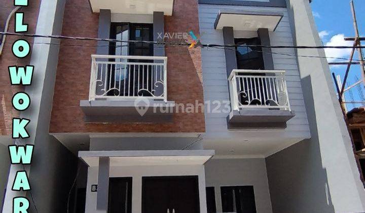 Rumah 3 Lantai American Modern Di Lowokwaru Malang 1