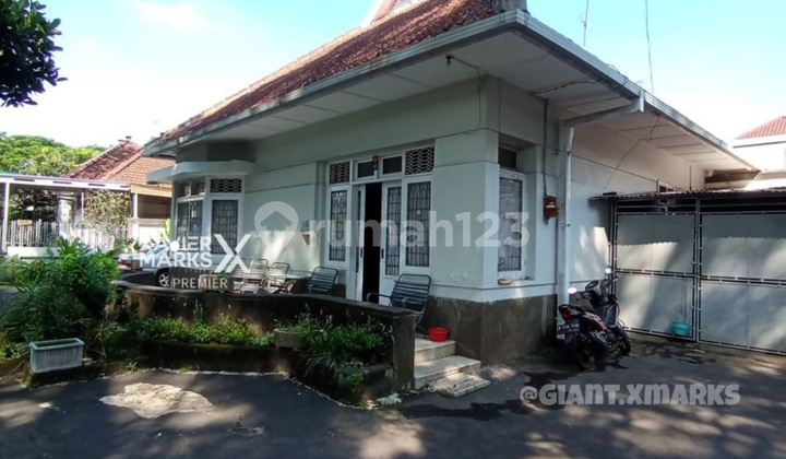 Rumah Klasik Jarang Dijual Lokasi Paling Elit di Ijen Klojen
