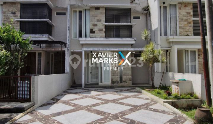 Fully Furnished Villa at Panderman Hill Batu Malang