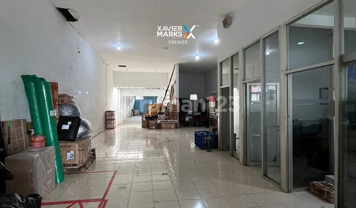 Cheap Sale of Shophouse / Warehouse on the Main Road of Pepen Kepanjen Malang 2