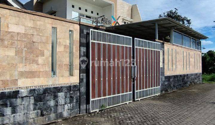 RUMAH MEGAH DIJUAL MURAH BONUS KANDANG SAPI DI KANIGORO BLITAR 1
