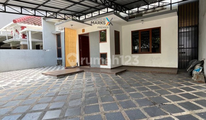 Rumah Minimalis Terawat Siap Huni di Area Golf Araya Malang