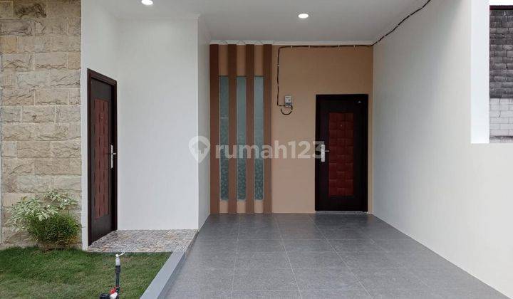 Rumah 2 Lantai Baru di Jalan Jambangan Baru 2 Surabaya, Surabaya 2