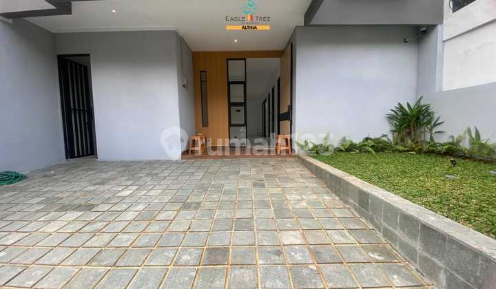 Rumah Modern Minimalis 2 Lantai Dalam Cluster Di Bintaro