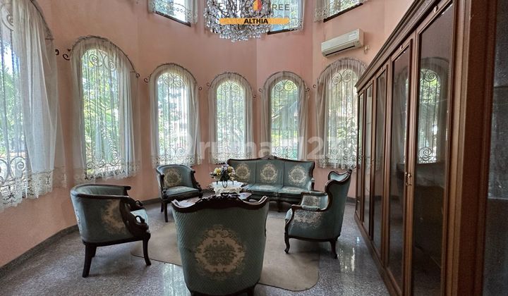 Dijual Murah Rumah Mewah Siap Huni Ada Kolam Renang di Bsd