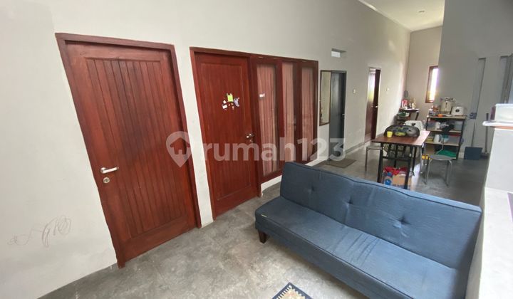Dijual Rumah 2 Lantai Dekat dengan 2 Stasiun Kereta Api 2