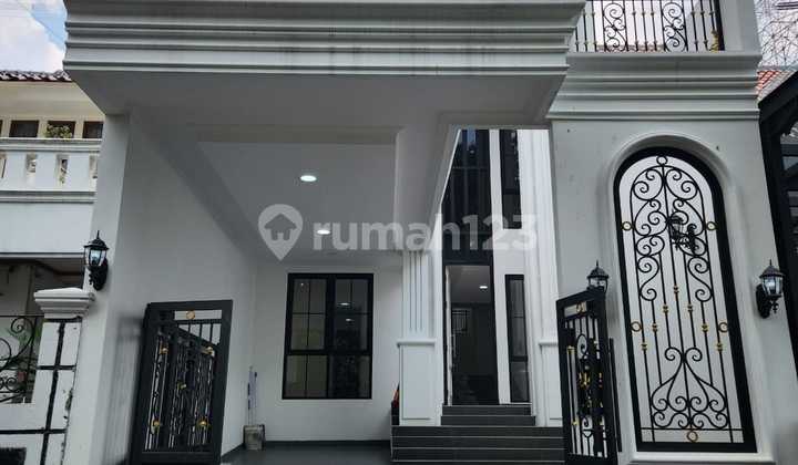 Dijual Rumah Classic Modern 2,5 Lantai Di Sektor 9 Bintaro
