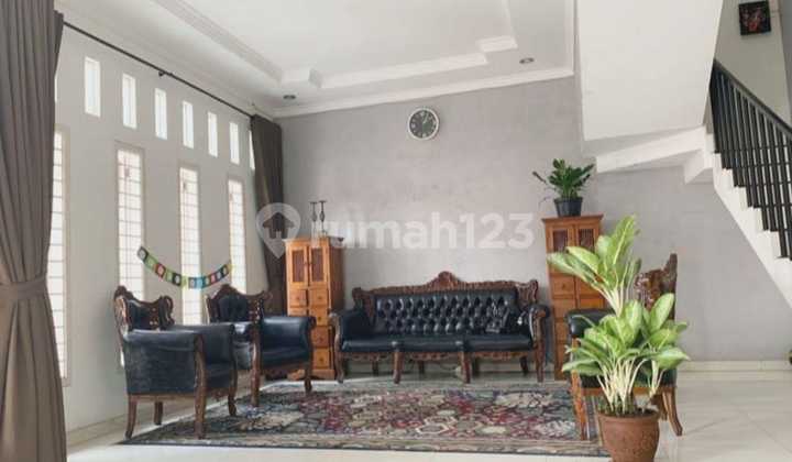 Rumah Mewah 2 Lantai Di Komplek Karang Tengah Ciledug Tangerang Rumah Mewah 2 Lantai Di Komplek Karang Tengah Ciledug Tangerang