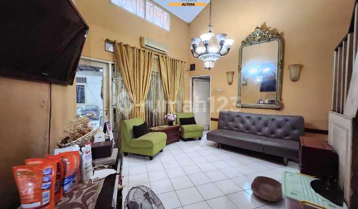 Dijual Cepat Rumah Pinggir Jalan Utama di Kencana Loka Bsd City 2