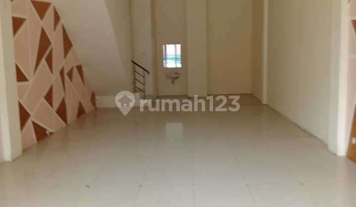 For Rent 3-Story Shop House, Suitable for Business, Strategic Location in BSD.
