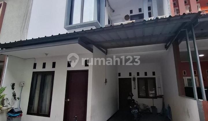 Rumah Minimalis 2 Lantai Lokasi Strategis One Gate di Bintaro