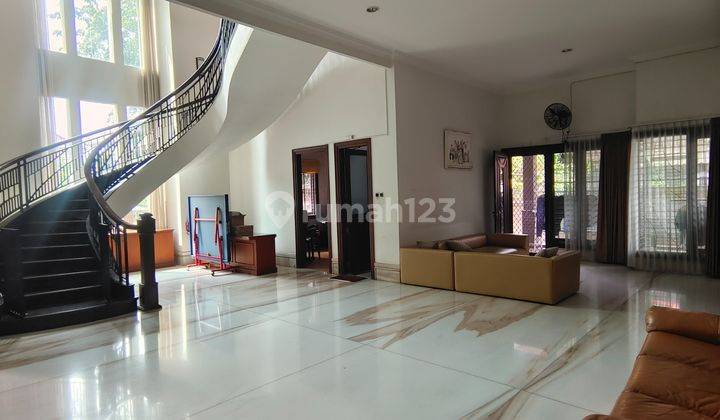 Rumah Bagus Semi Furnished Semarang Selatan, Semarang 2