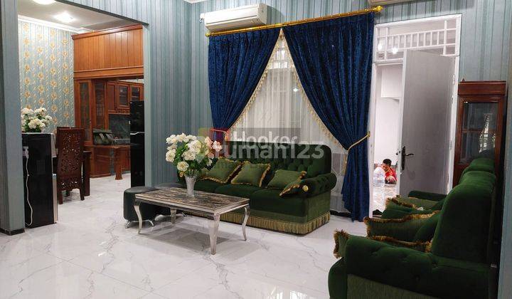 Dijual Rumah Cantik 2 Lantai Full Furnished Banyumanik Semarang 7646 1